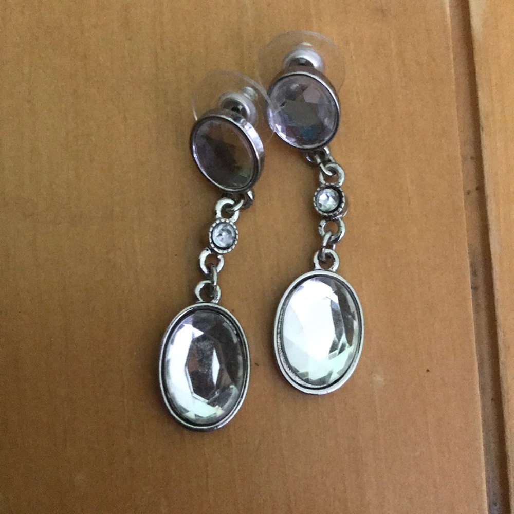 dangle studs